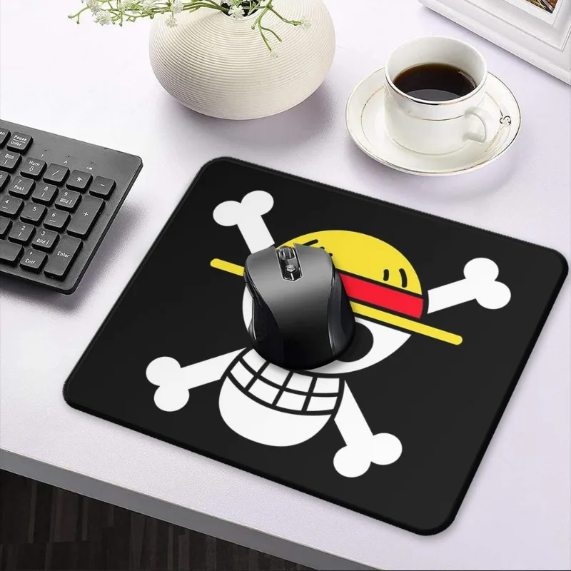 Alas Mouse Kartun One Piece Lu - Laptop Accessories To Gift ulasan dan harga